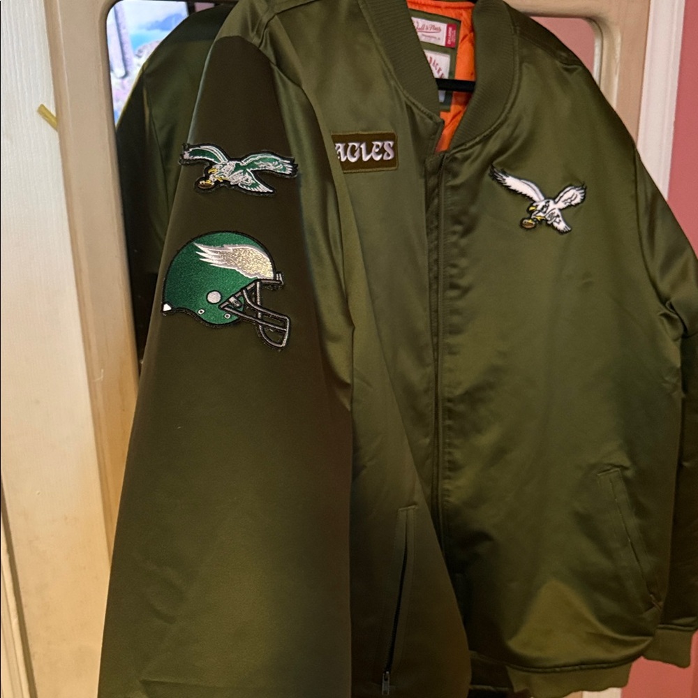 Mitchell & Ness Philadelphia Eagles Olive Bomber Jacket with Patches - Picture 5 of 7